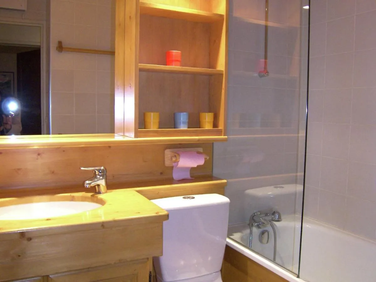 Stylish Apartment In M Ribel With Balcony Meribel