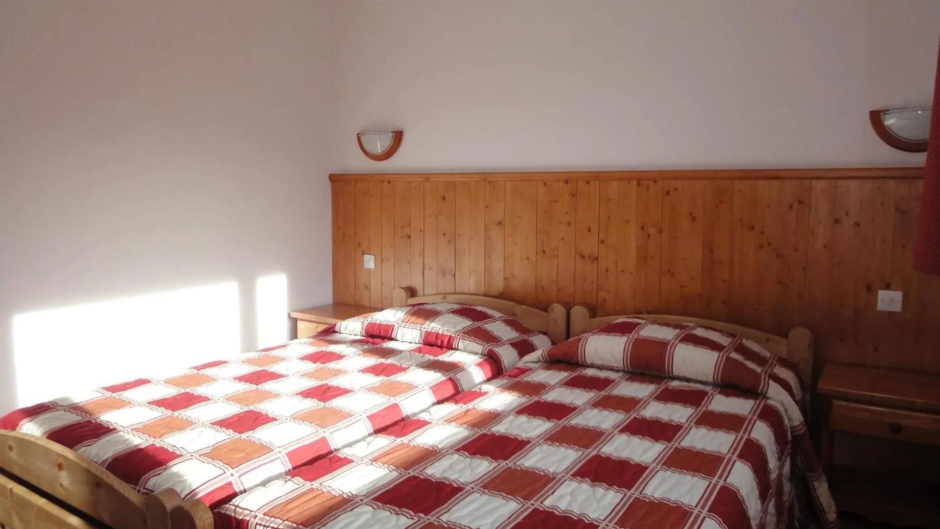 Stylish Apartment In M Ribel With Balcony Meribel 0*,  France