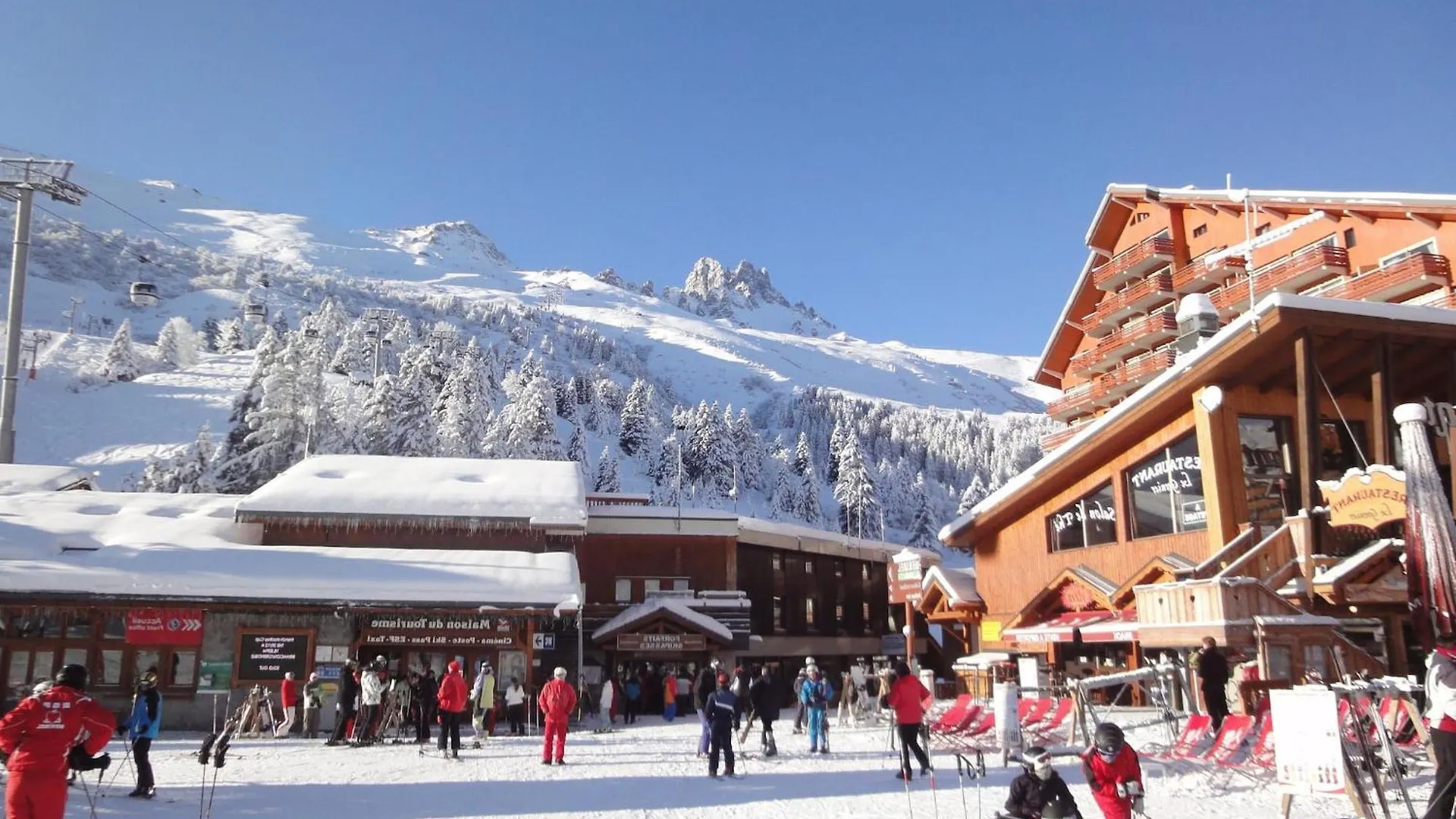 Stylish Apartment In M Ribel With Balcony Meribel