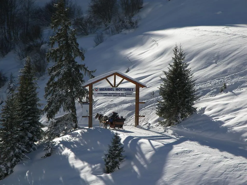 Stylish Apartment In M Ribel With Balcony Meribel